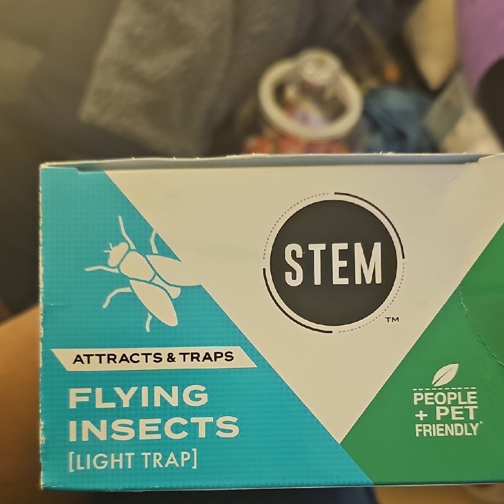 STEM Blue and White Insect Trap - Picture 5 of 5